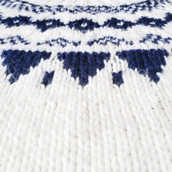 Vintage Handknit Blue & White Fair Isle Sweater Size X-Small - Medium - Picture 6 of 8